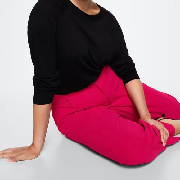 NWT. Straight pants. Fuchsia. - Picture 5 of 7